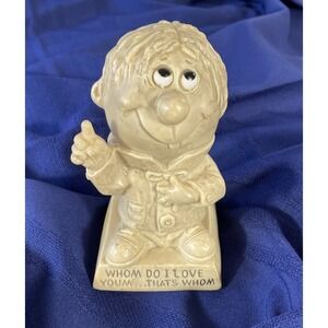 VTG 1970 R&W Berrie "Whom Do I Love..." Figurine #814... Super Fun & Cute